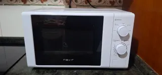 Microondas Nevir Blanco