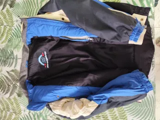 Cazadora Monplay beige y azul