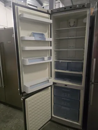 Nevera Bosch 2 metros 170€