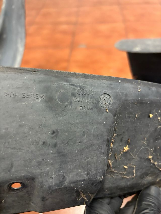 Pasos de rueda Audi A3 8L 2003