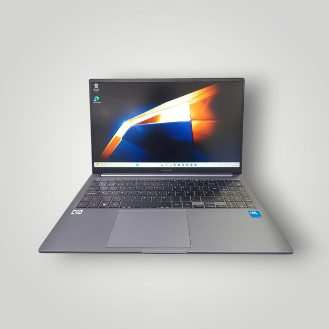 PORTATILE SAMSUNG GALAXY BOOK 4 NP754XGK 15.6" I5-120U 16GB/512GB WIN 11 PRO NUOVO