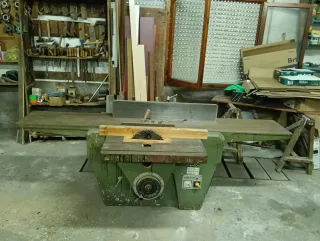 Maquina para trabajar de carpintero de madera