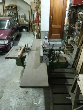 Maquina para trabajar de carpintero de madera