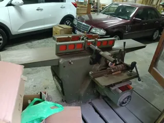 Maquina para trabajar de carpintero de madera