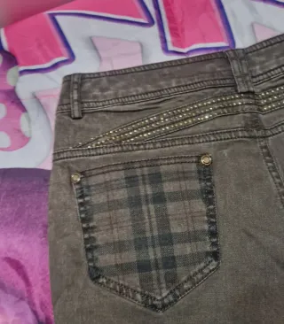 Pantaloni donna fantasia a quadri