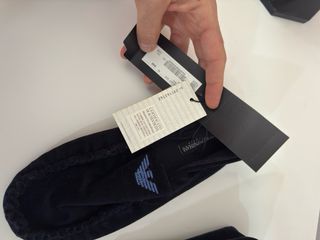 zapatillas de casa armani negras logo azul