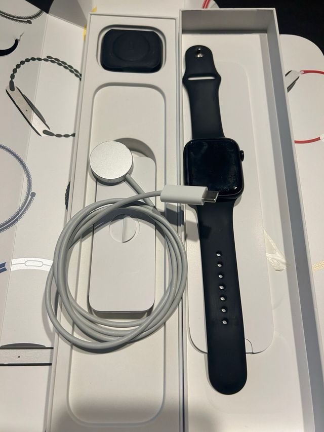 Apple Watch Series 8 45mm Midnight Alu