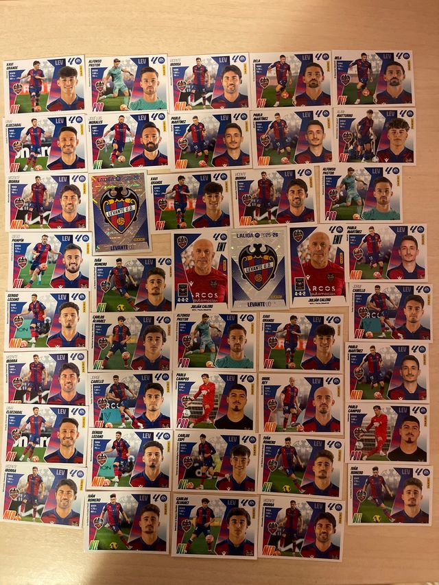50 cromos normales del Levante.