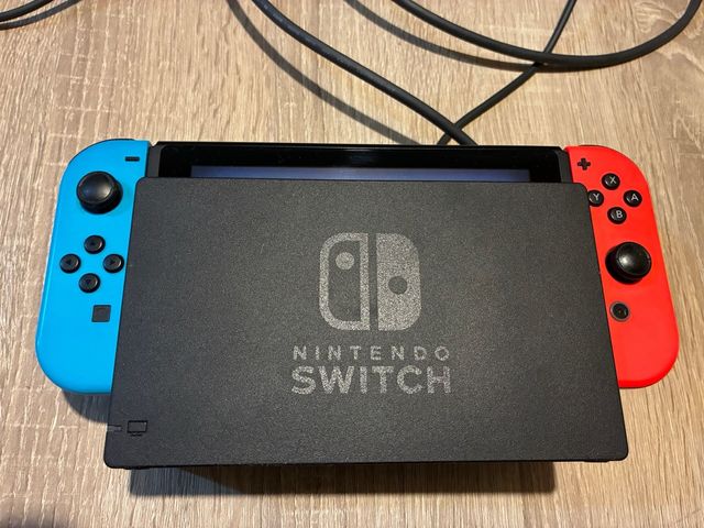 Nintendo Switch OLED Azul/Rojo