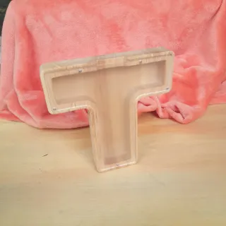 Mealheiro em forma de T