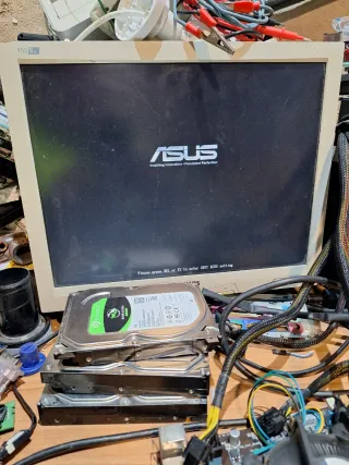 PLACA BASE DE ORDENADOR