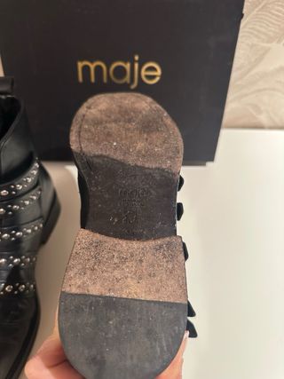 Botines Maje Piel Negros Hebillas Tachuelas