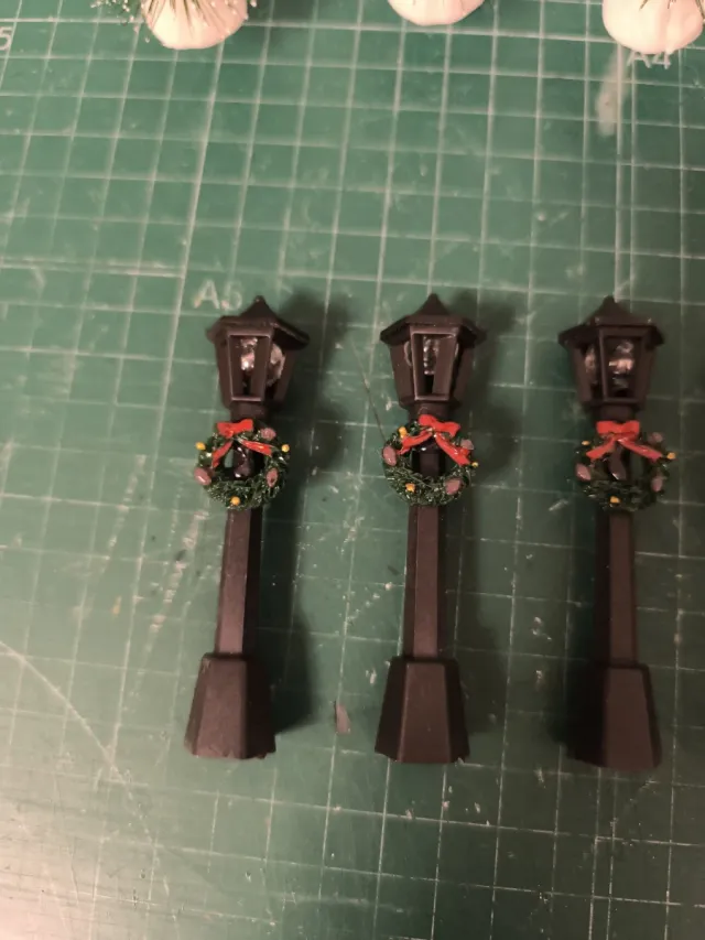 Decorazioni per villaggio natalizio