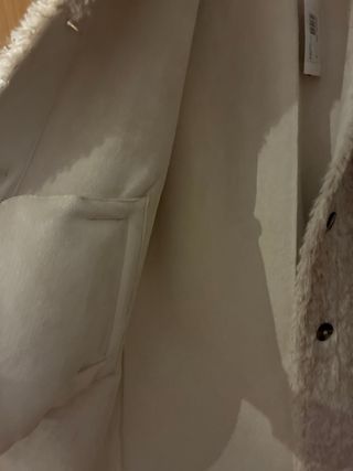 Abrigo pelo Bimba y Lola beige