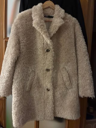 Abrigo pelo Bimba y Lola beige