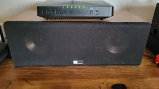 Receptor AV y Altavoces Pure Acoustics Supernova 8