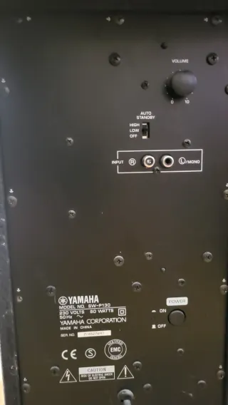 Receptor AV y Altavoces Pure Acoustics Supernova 8