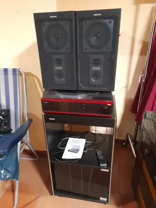 Tocadiscos Lauson con Mueble y Altavoces