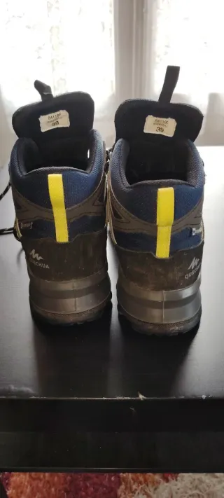 Botas de montaña niño talla 39