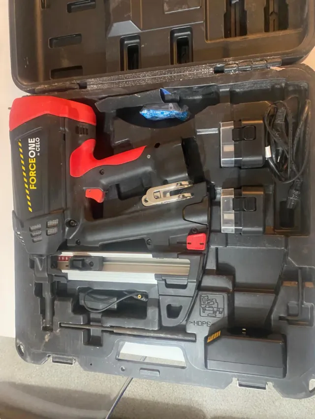 Clavadora Force One Celo