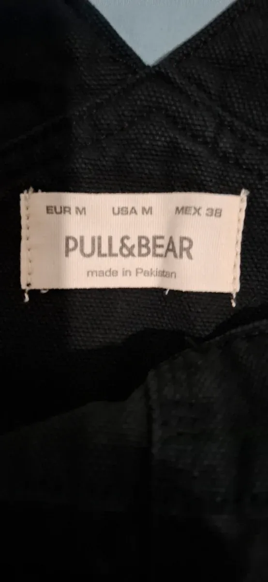 Peto Pull&Bear Negro