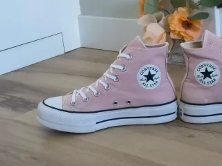 Converse con plataforma talla 39 color rosa