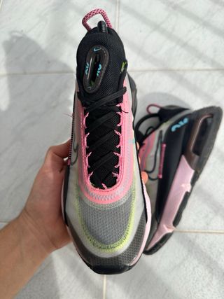 Zapatillas Nike Air Max 2090 - 38.5