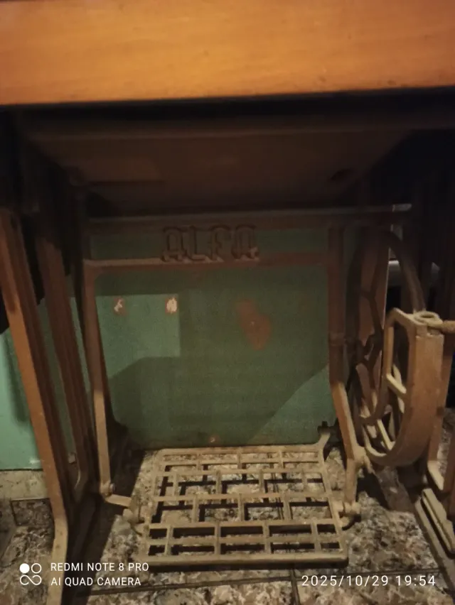 Mueble màquina de coser