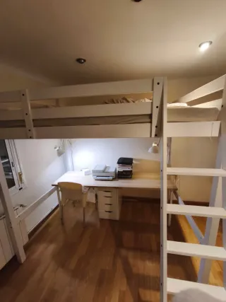 Letto a soppalco Ikea Storå + scrivania + cassettiera