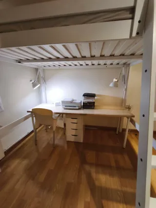 Letto a soppalco Ikea Storå + scrivania + cassettiera