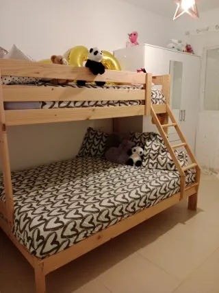 Litera triple. Cama 1,35m abajo y cama de 90cm arr