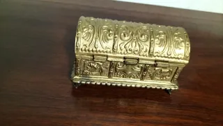 Cofre joyero antiguo bronce dorado