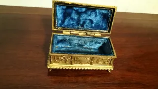 Cofre joyero antiguo bronce dorado