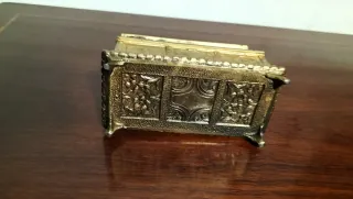 Cofre joyero antiguo bronce dorado