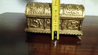 Cofre joyero antiguo bronce dorado