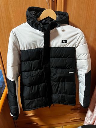 Cazadora niño negra y blanca talla 14