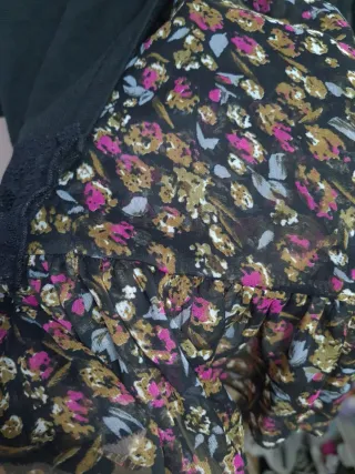 Cárdigan con blusa floral integrada