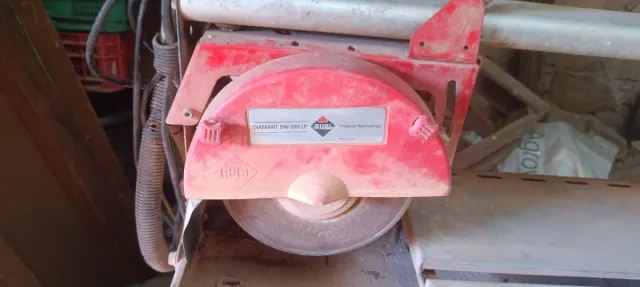 Cortadora de azulejos profesional Rubí de agua