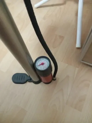 Inflador de pie para bicicleta