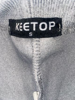 Conjunto chándal EA7 gris y blanco