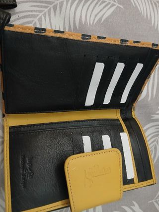 Cartera Billetera Naranja con Triángulos Negros