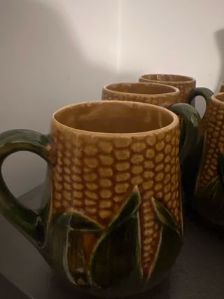 Juego de tazas y jarra de cerámica Costa Pereira