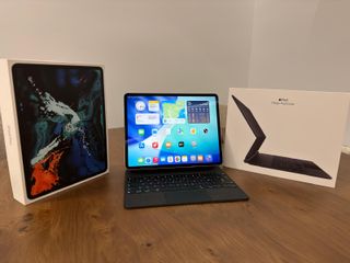 iPad Pro 12.9 512GB + Teclado