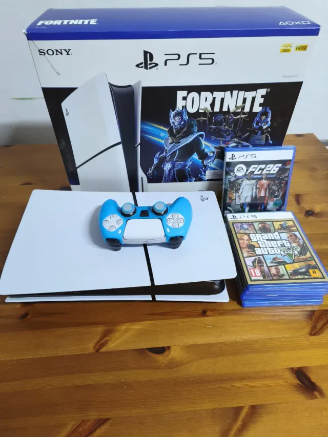 Consola PS5 con 1 Mando y 4 Juegos