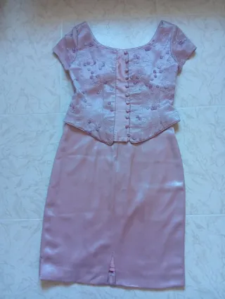 Conjunto fiesta falda midi y corpiño rosa