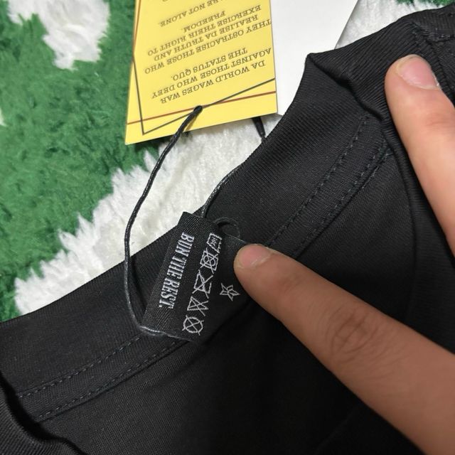 Camiseta Corteiz Alcatraz Heart Tee Negra Oferta