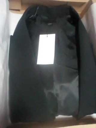 Americana Zara de hombre a estrenar.