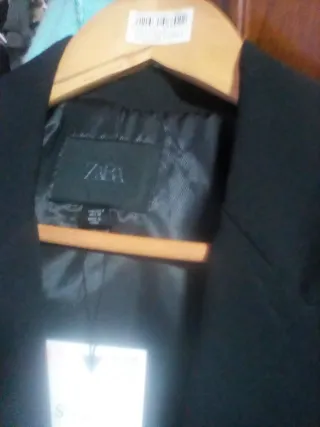 Americana Zara de hombre a estrenar.