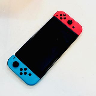 CONSOLA NINTENDO SWITCH STANDAR CON CARGADOR Y CAJA