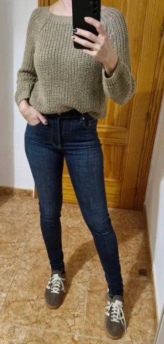 Jersey punto caqui con brillos